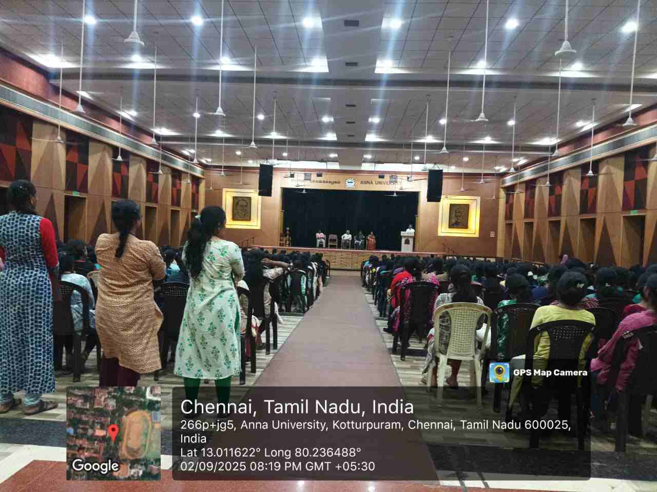 Dr. Vasanthi Babu Addresses First-Year UG & PG Hostel Students at Vivek Auditorium