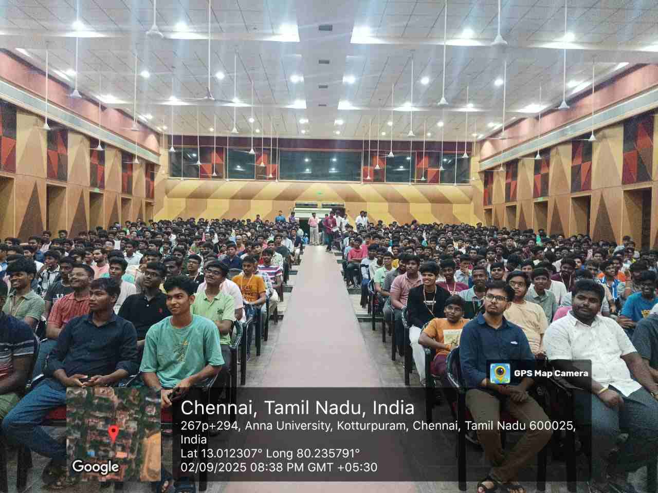Dr. Vasanthi Babu Addresses First-Year UG & PG Hostel Students at Vivek Auditorium