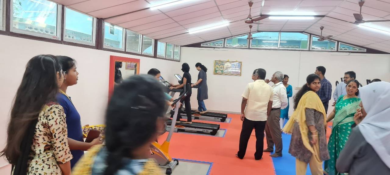 HER FIT WELLNESS STUDIO